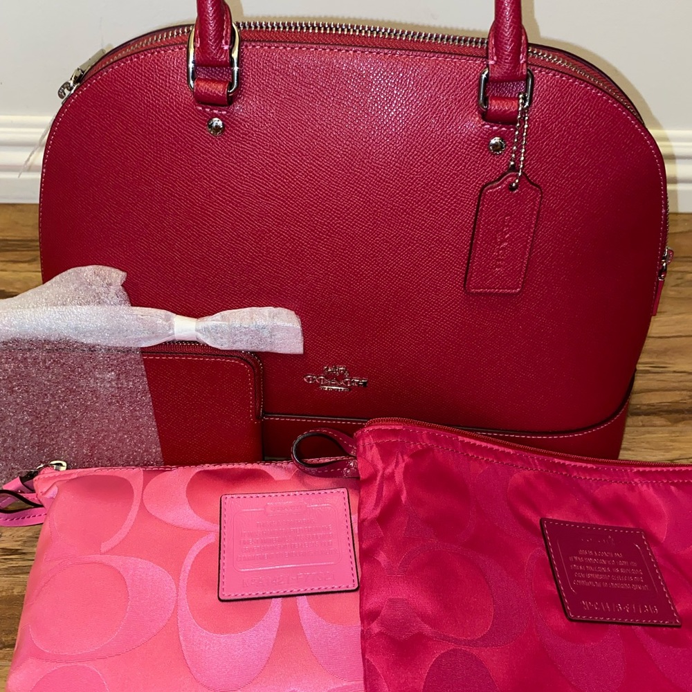 🌶Coach Crossgrain Leather Purse & Wristlet🌶 - Picture 11 of 13